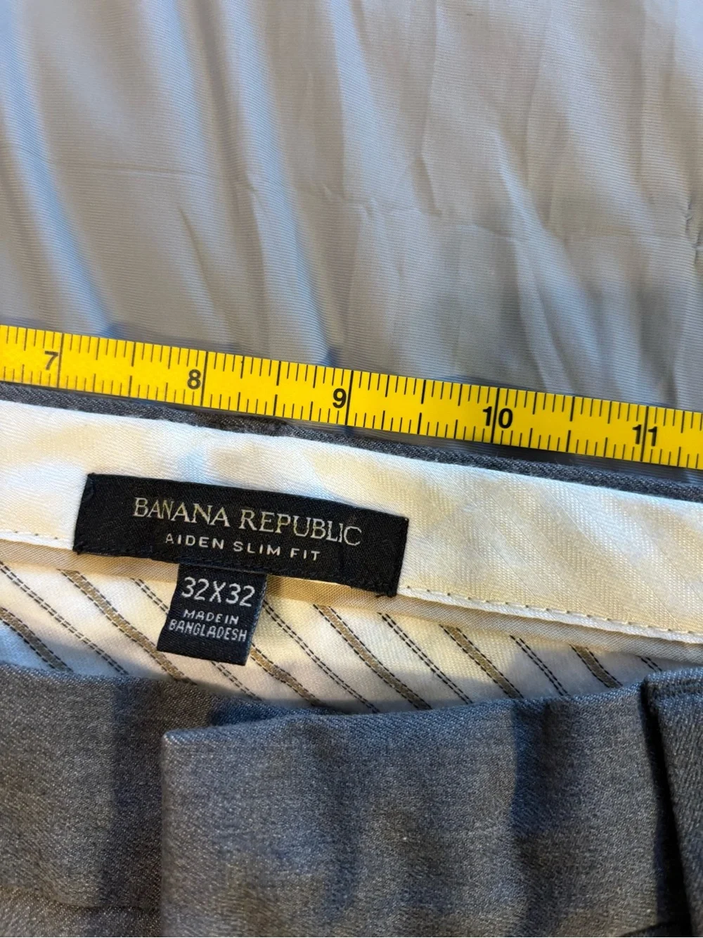 Banana Republic rapid movement chino 32x32